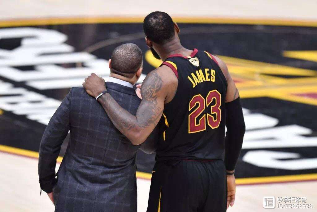 包含克里夫兰骑士内部会议纪要流出——冲刺阶段回应争议；NBA季后赛使命明确；更衣室氛围转暖的词条-开云网页版